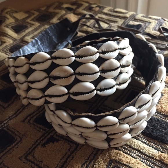 VINTAGE AFRICA Cowrie Shell Leather Belt 3 Strand - Picture 6 of 12